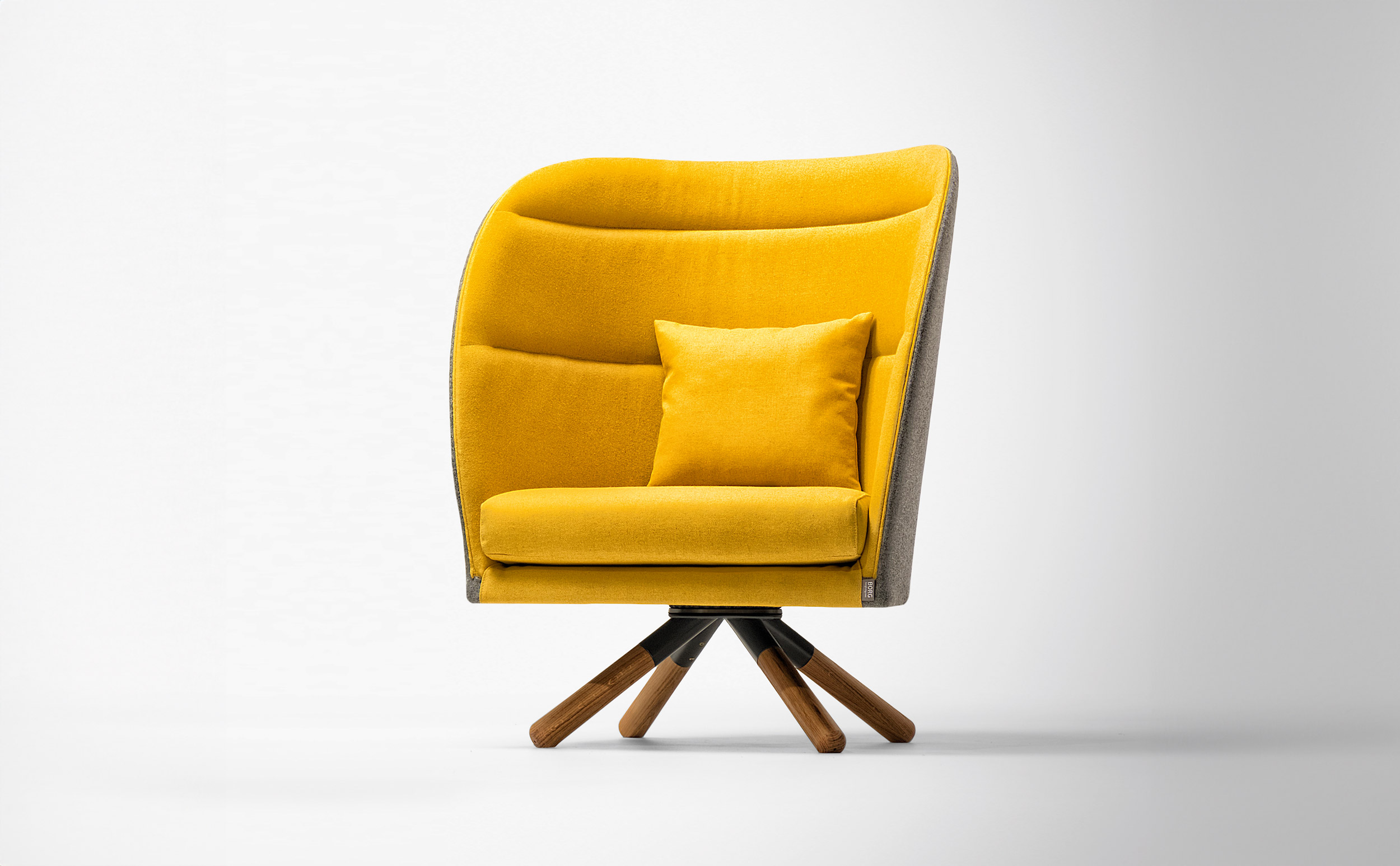 Pesa armchair